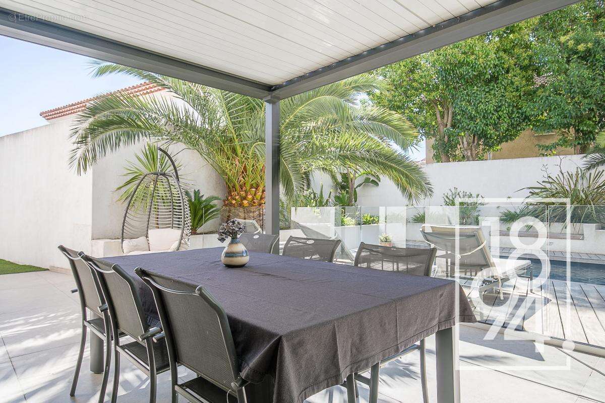 Appartement à MARSEILLE-9E