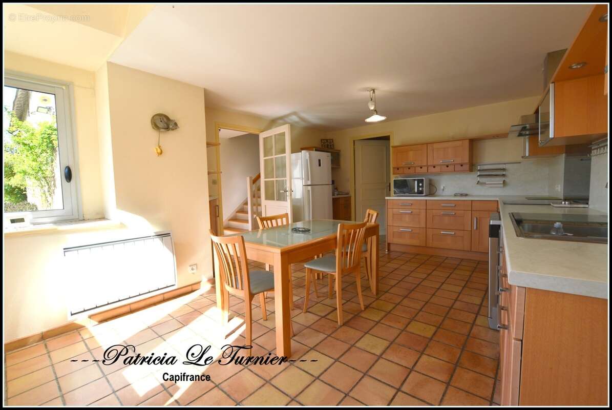 Maison en pierre" Longère" à vendre 6 pièces 194 m²  LANDEVANT (56) Morbihan Sud en BRETAGNE - photo 4