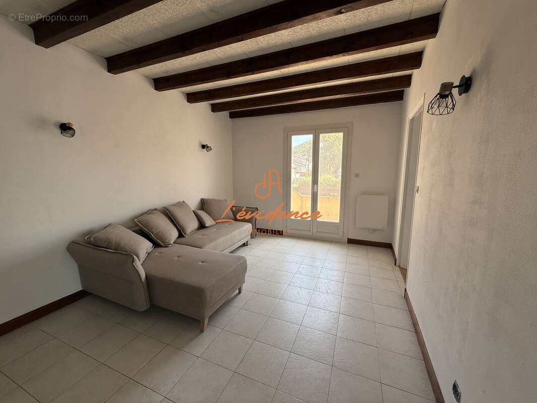 Maison à MALATAVERNE