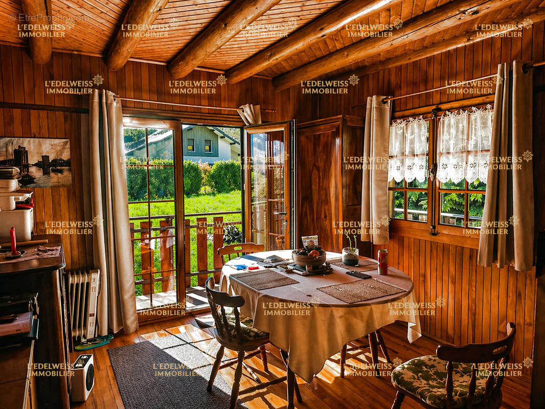 Maison à LULLIN