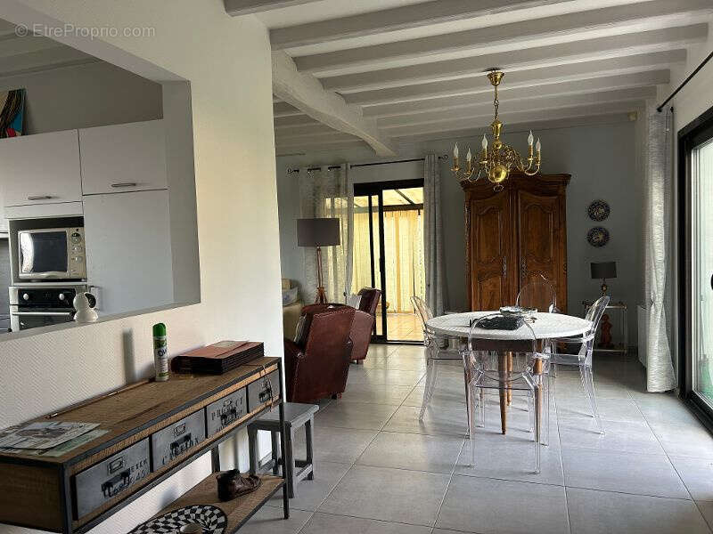 Maison à CUBZAC-LES-PONTS