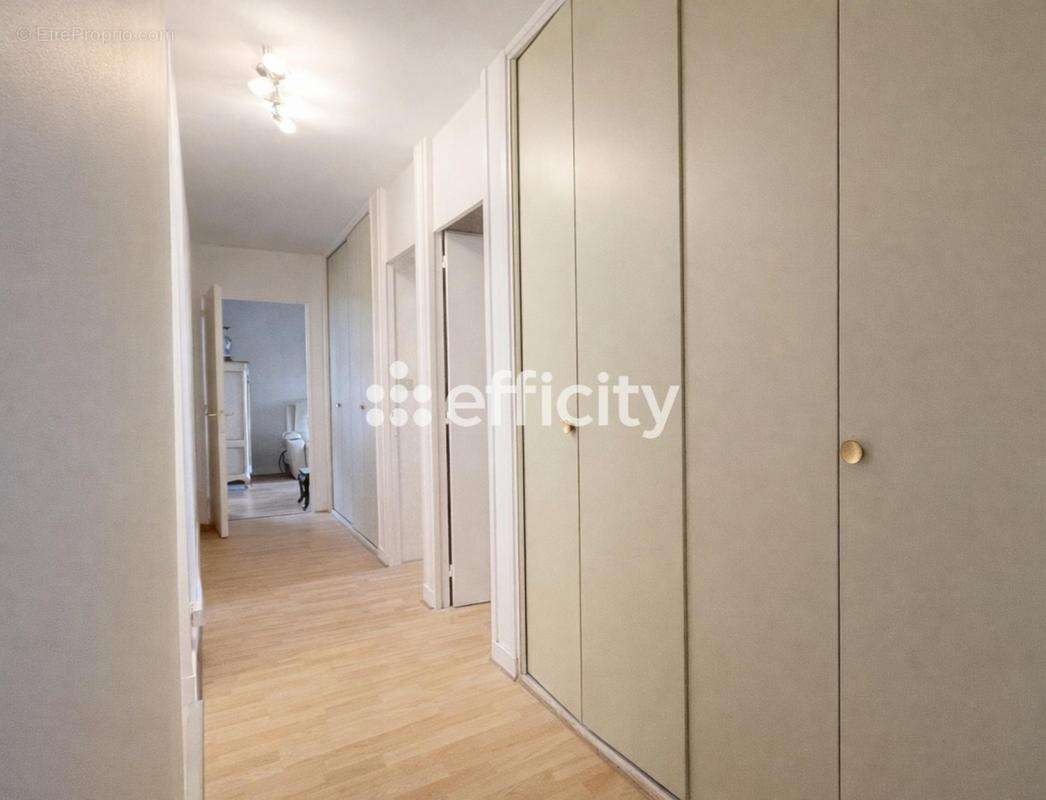 Appartement à VERSAILLES