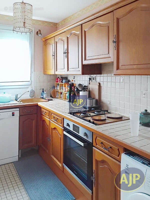 Appartement à SAINT-SEBASTIEN-SUR-LOIRE