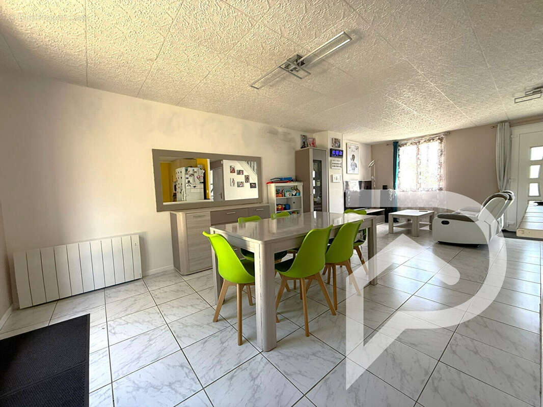 Maison à SAINT-JUST-EN-CHAUSSEE