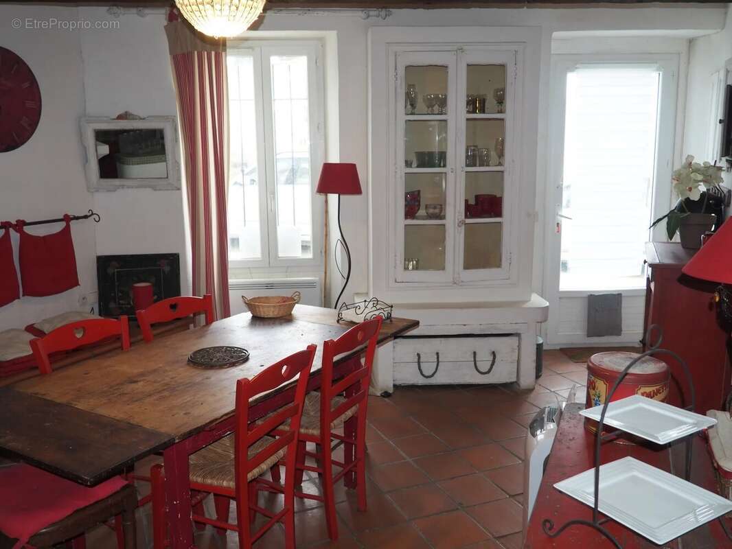 Maison à LA GARDE-FREINET
