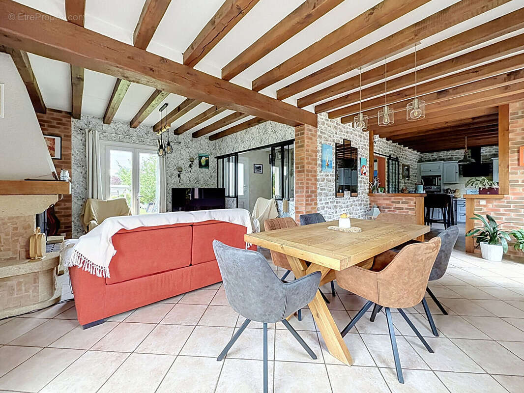 Maison à FOURGES