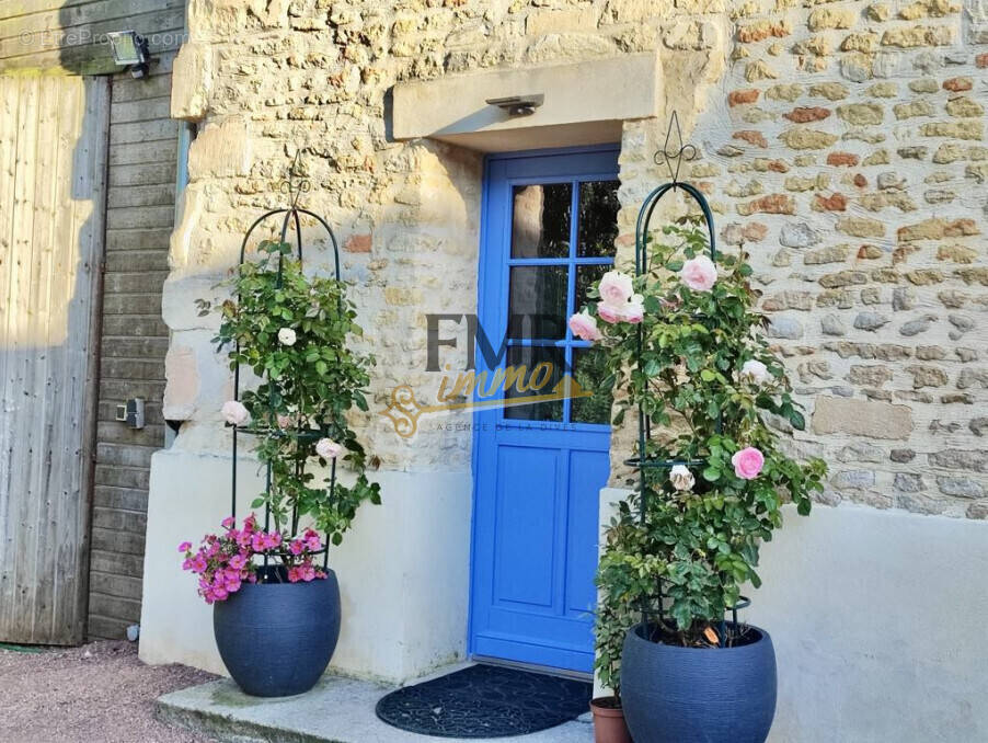 Maison à MAGNY-LA-CAMPAGNE