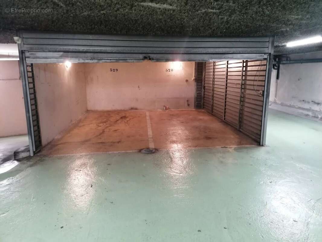 Parking à NICE