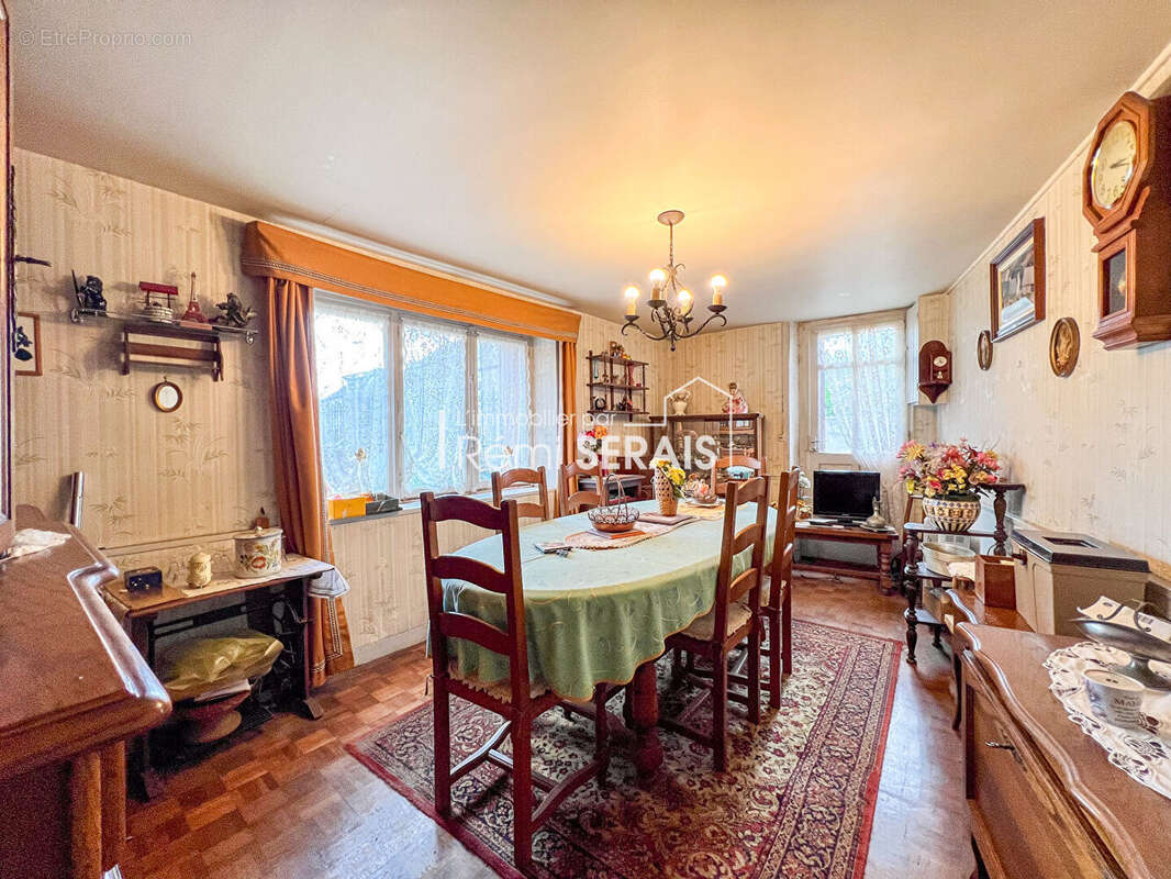 Maison à LA LANDE-PATRY