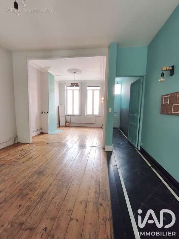 Maison 141 m² à Tourcoing  - photo 2