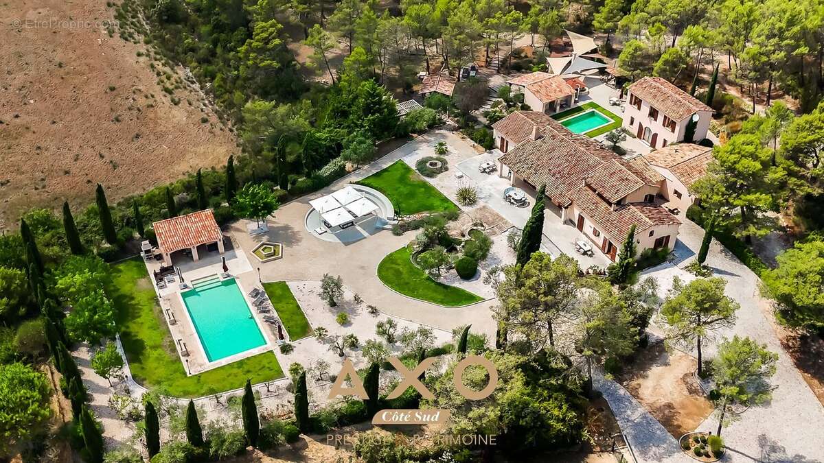 Saint marc jaumegarde - vue sainte victoire - ensemble immobilier - 2 maisons - 380 m2  - appartements - jacuzzi - spa - 2 pisci - photo 21