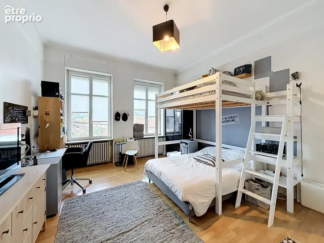 Appartement F5 - 150,10 m2 - 3 chambres - garage - cave - photo 6