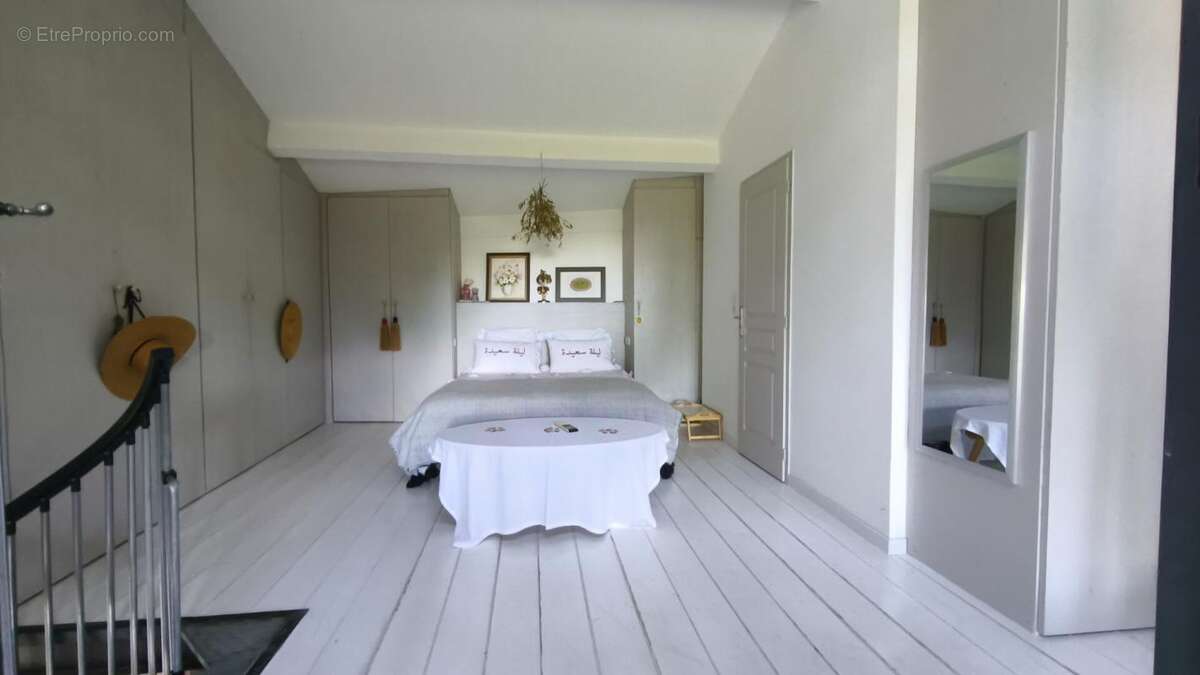 Au coeur d'Uzès maison en pierre rénovée - photo 11