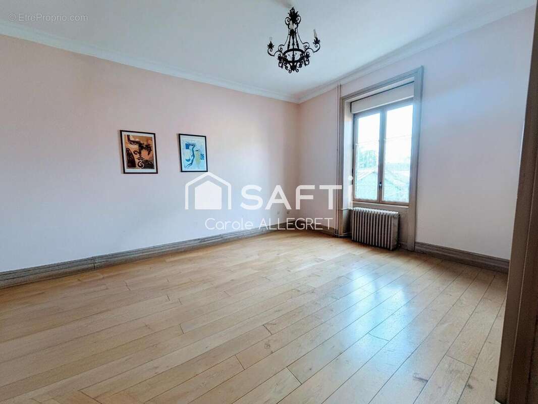 Maison 361 m² à Chazey-Sur-Ain  - photo 7