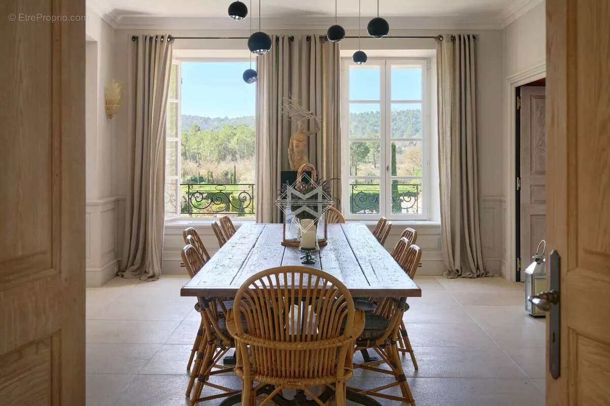 Propriété de charme profitant d'un parc de 10 hectares - photo 10