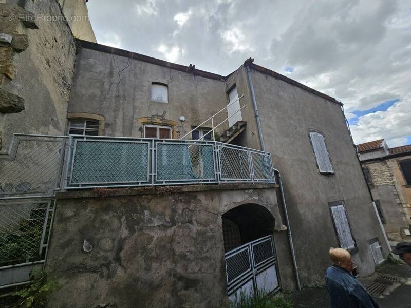 Maison à VEYRE-MONTON