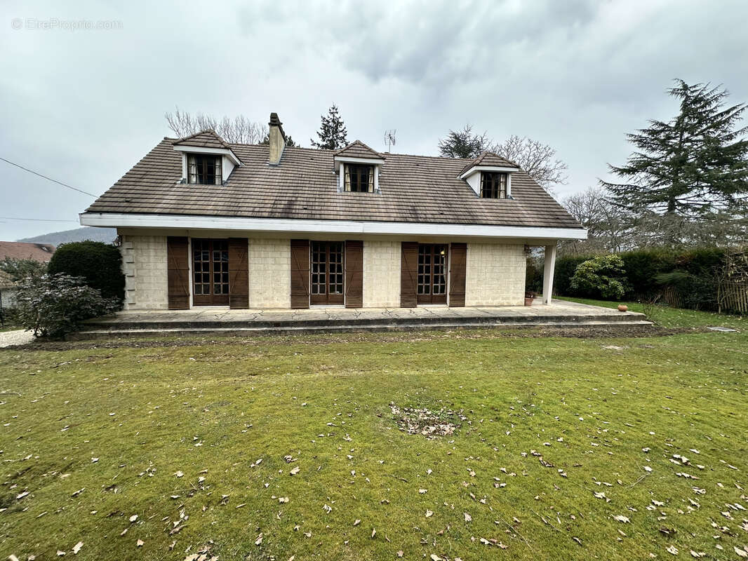 Maison à SAINT-REMY-LES-CHEVREUSE
