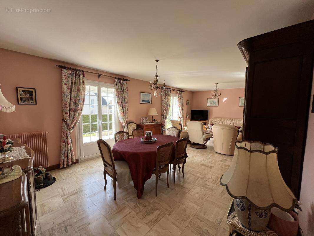 Maison à EPRON