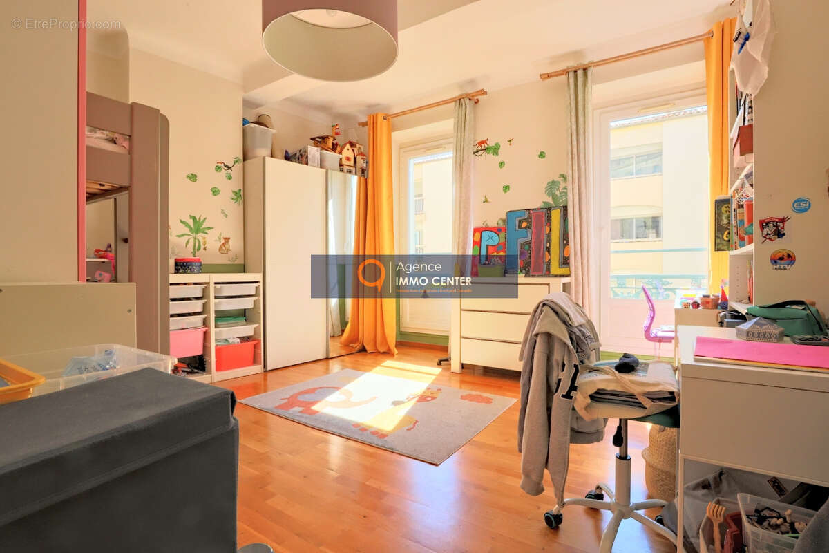 Appartement à HYERES