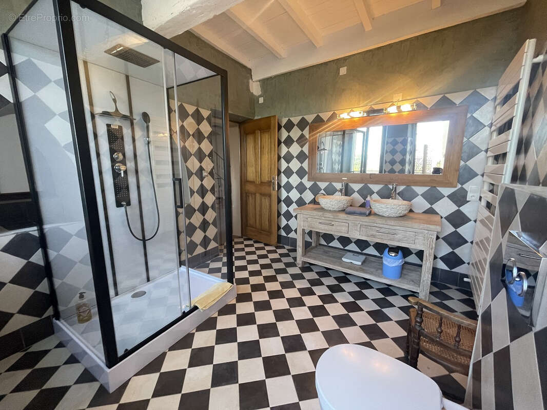 Maison à VAISON-LA-ROMAINE