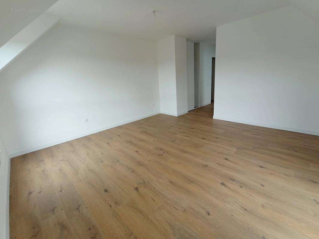 Appartement à BIEVRES