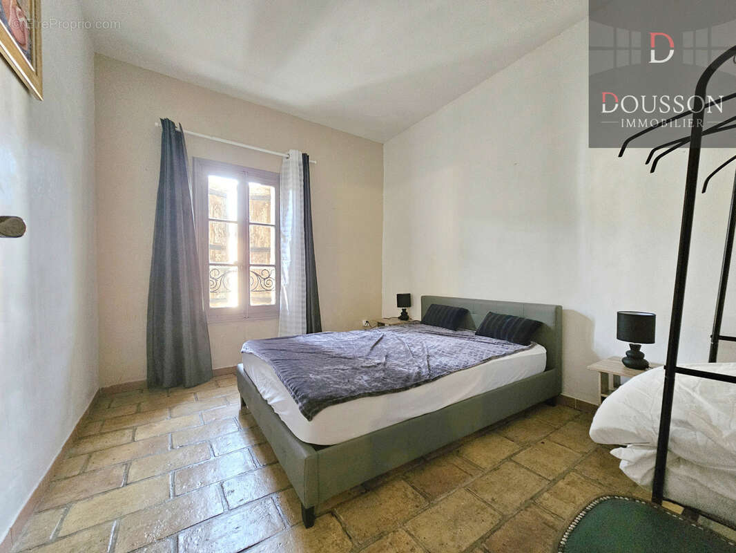 Immeuble - special investisseur - 300 m2 - photo 6