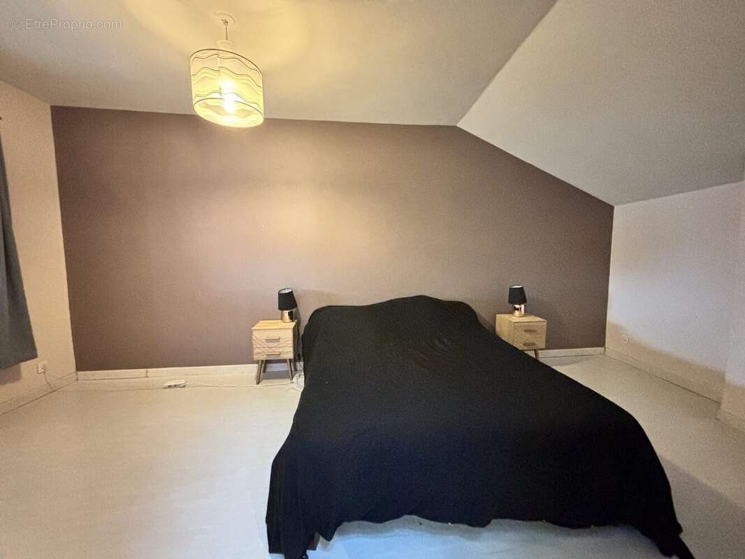 Maison à VILLIE-MORGON