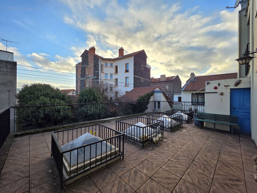 Maison à CLERMONT-FERRAND