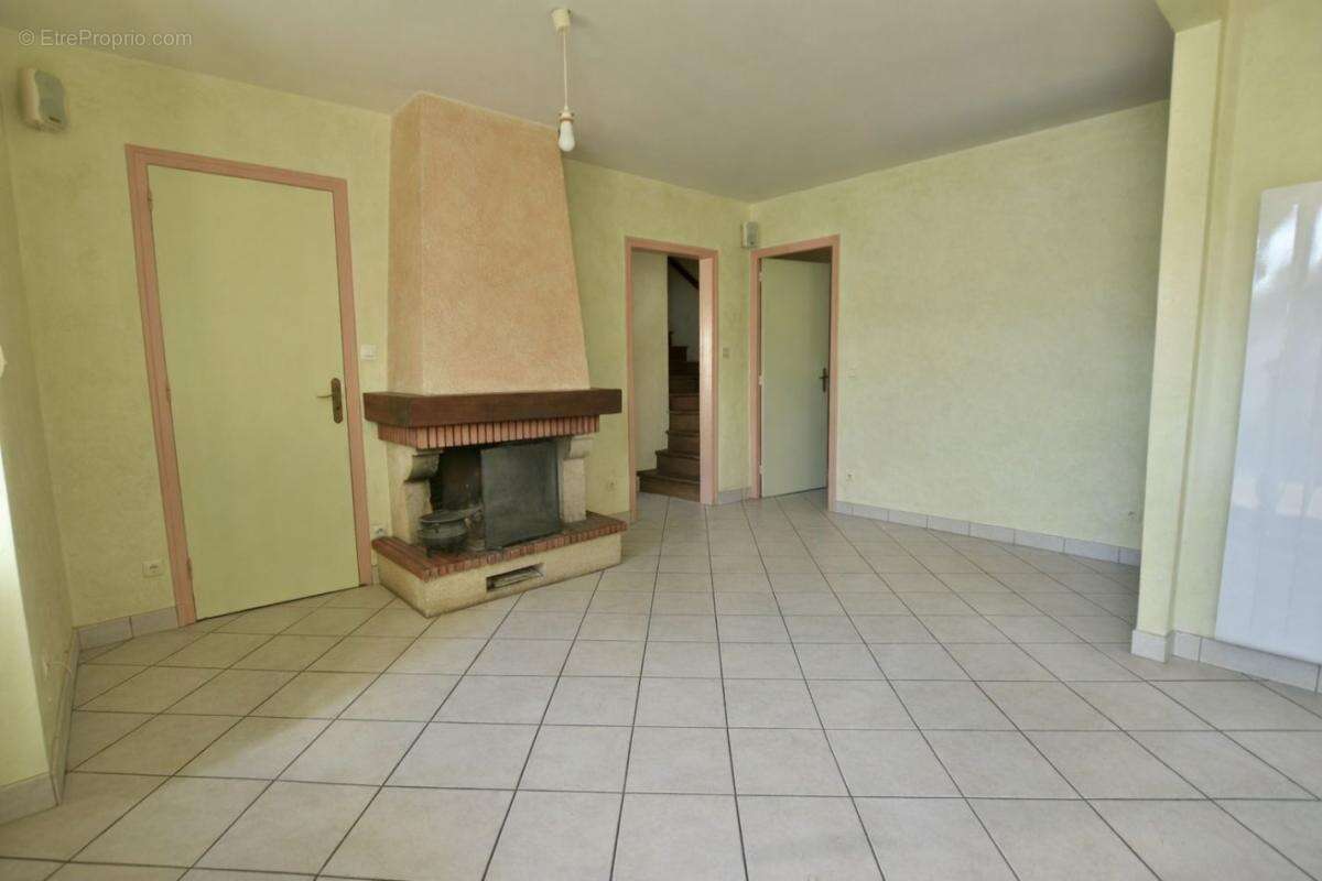 Maison à SAINT-LEGER-SOUS-CHOLET