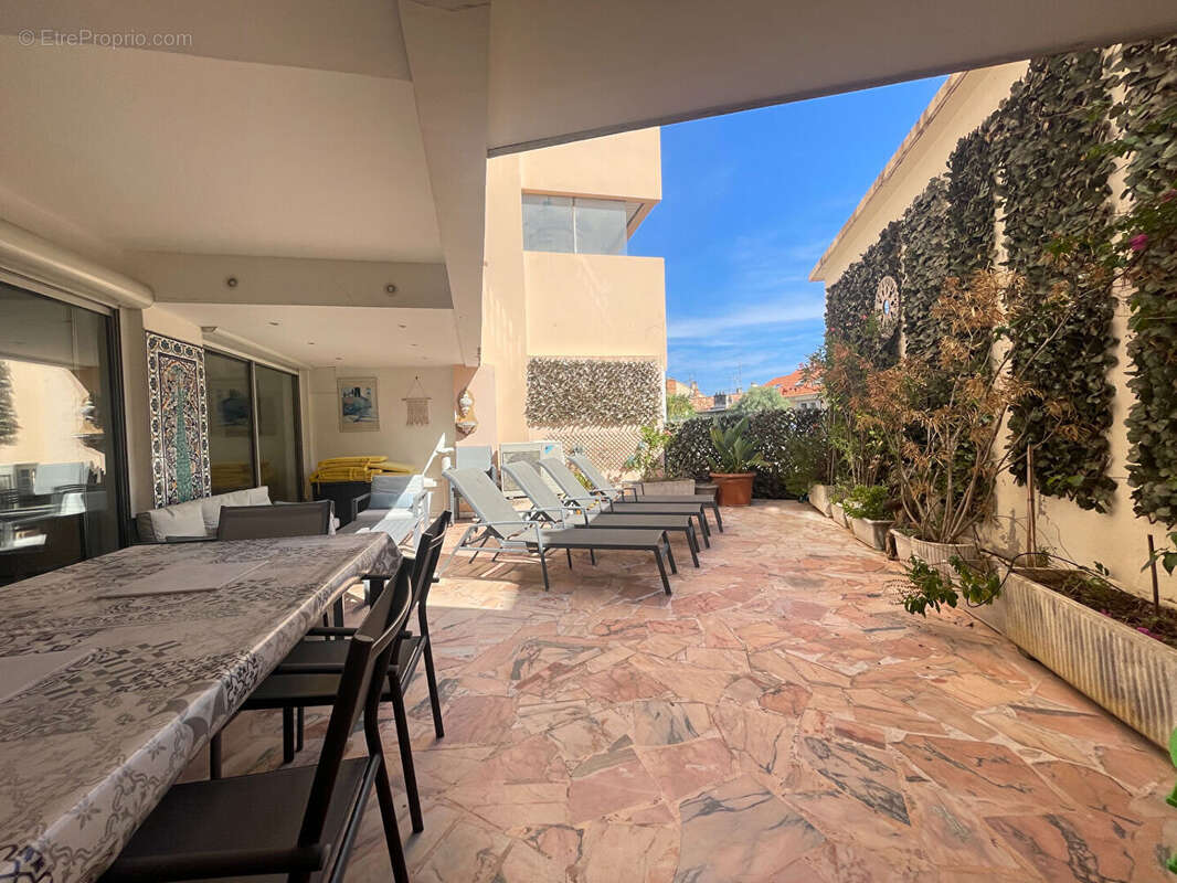 Appartement à CANNES