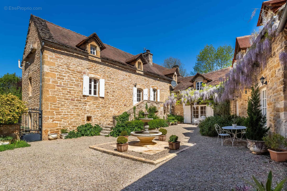 Propriété de campagne avec, piscine et dépendances - photo 9