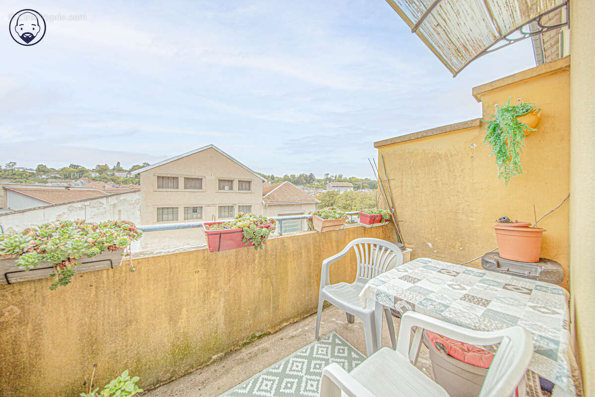 Appartement à VAUCOULEURS