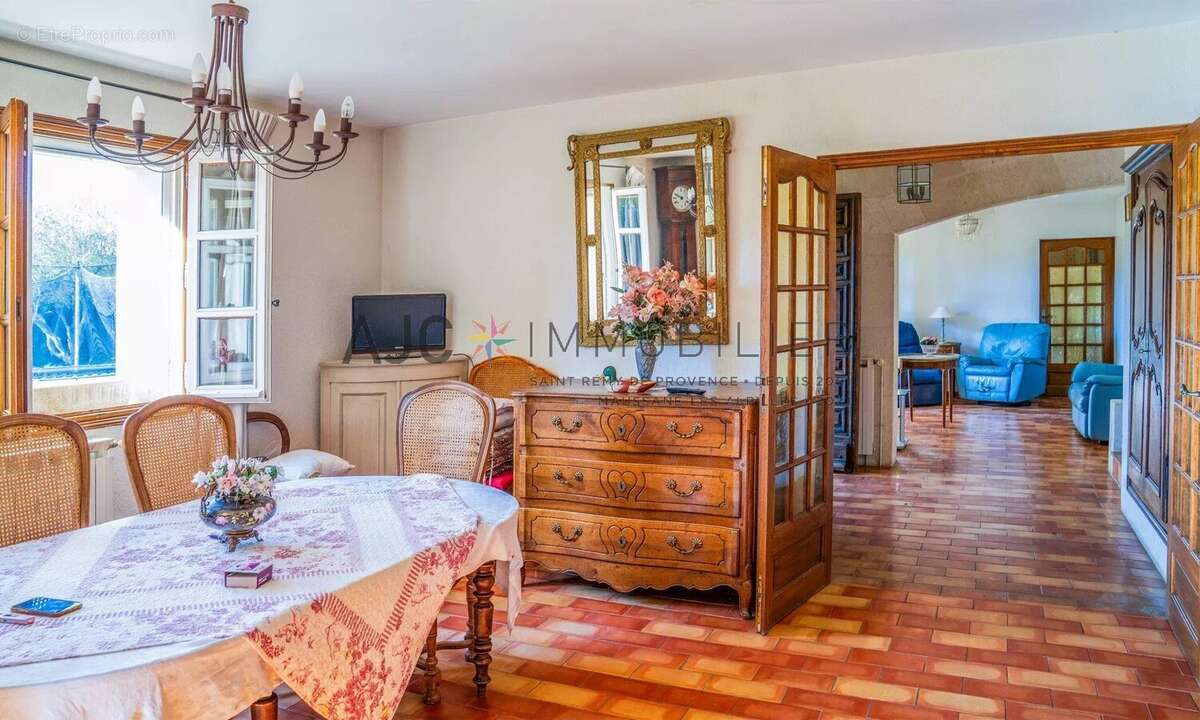 Maison à SAINT-REMY-DE-PROVENCE