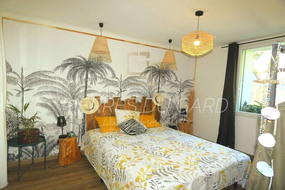 Maison 150 m² à Uzes  - photo 3
