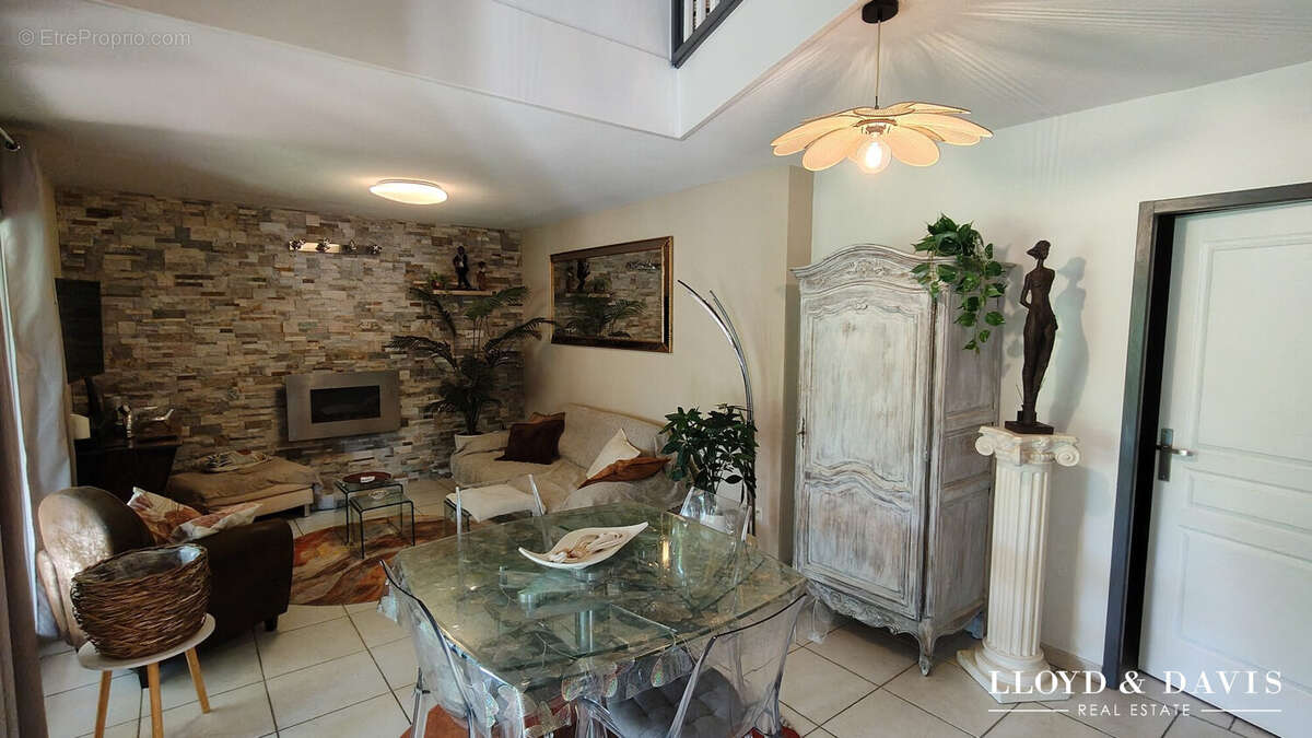 Maison à PRIVAS