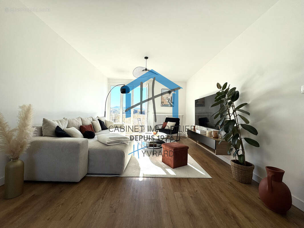 Appartement à LA TALAUDIERE