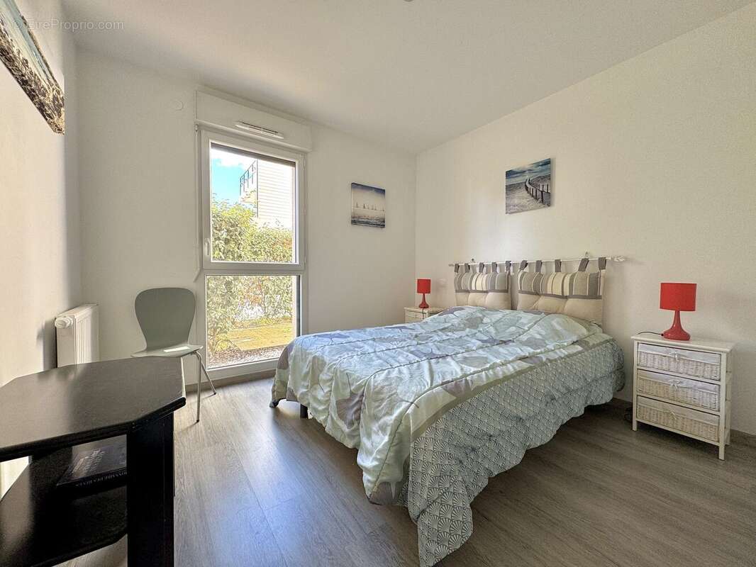 Chambre 1 - Appartement à NOTRE-DAME-DE-RIEZ