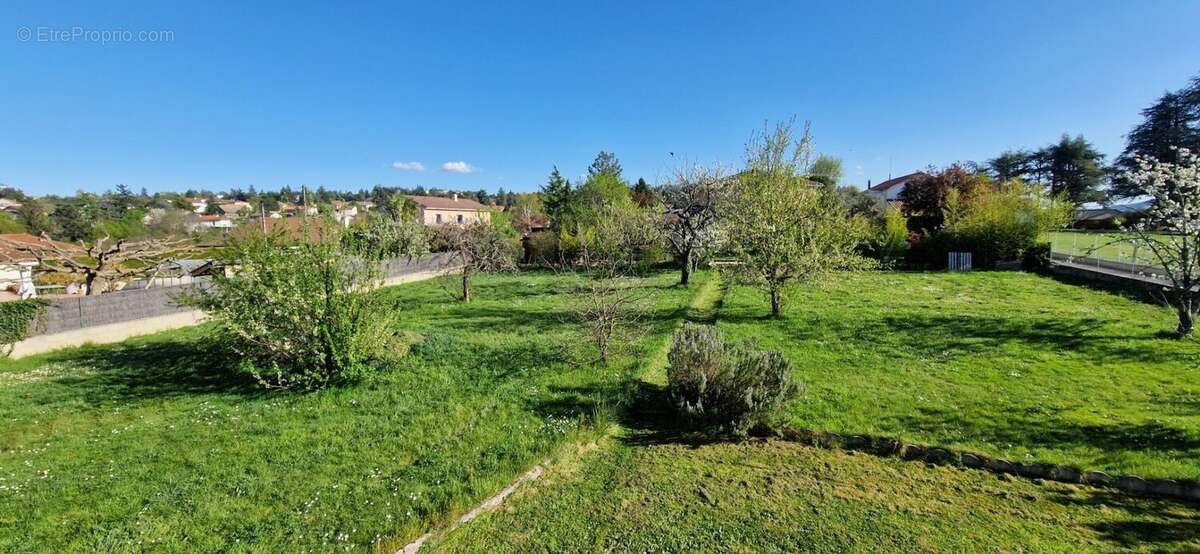 Maison à SAINT-JUST-SAINT-RAMBERT