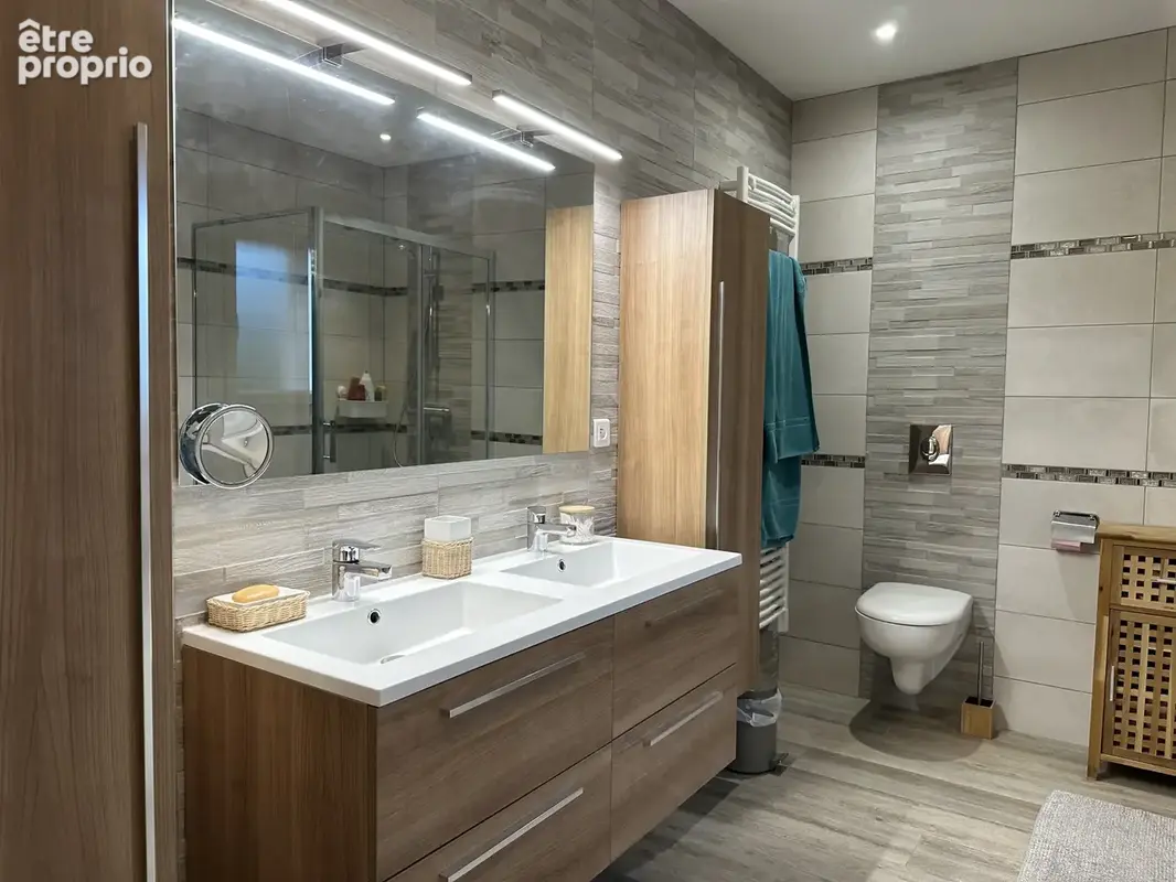 Maison entièrement rénovée - photo 20