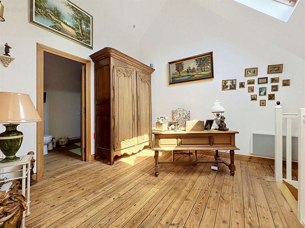 Maison en pierre rénovée, jardin clos et vie de plain-pied à Roz-sur-Couesnon Baie du Mt St Michel - photo 12