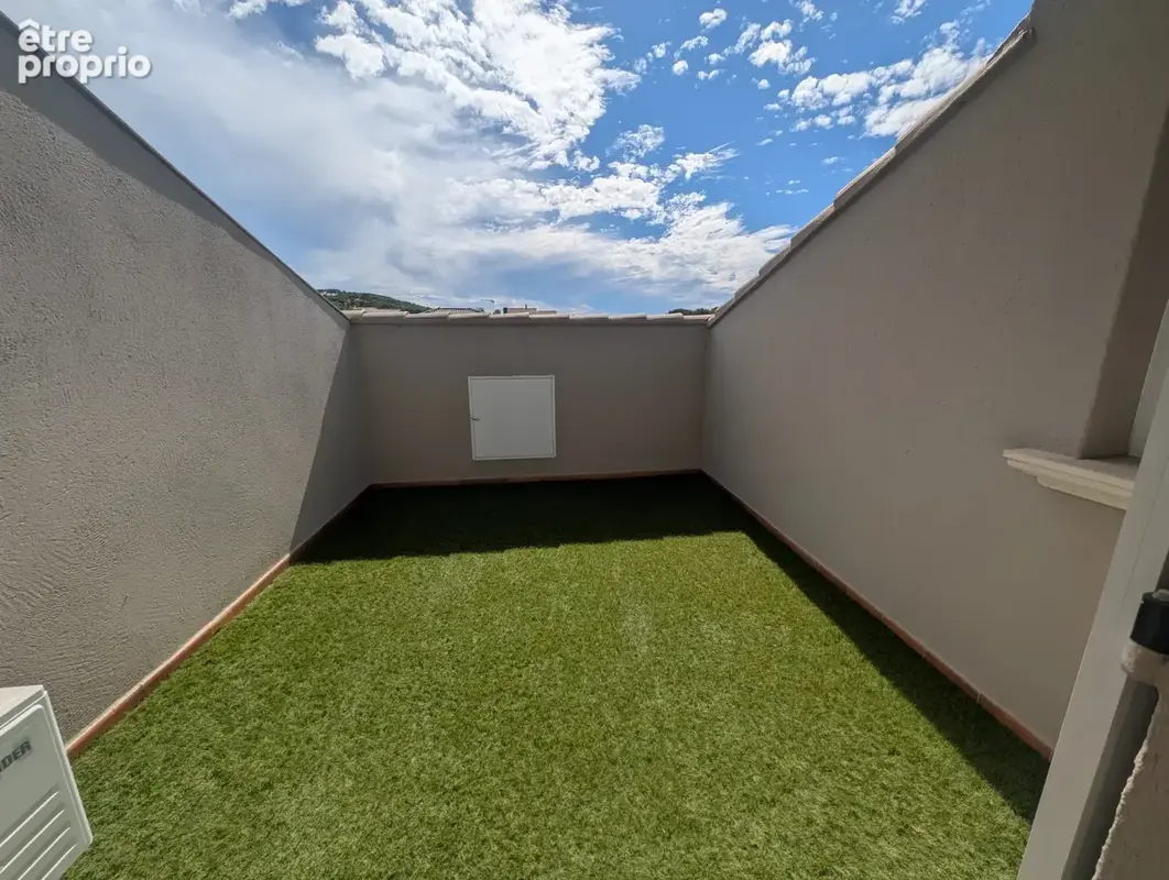 Rare sur le secteur du brusc   grande maison avec piscine et double garage - photo 12