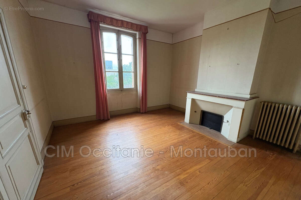 Maison à CASTELSARRASIN