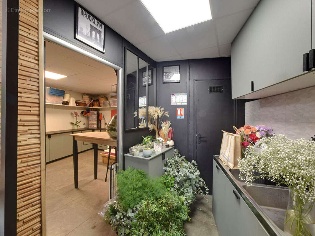 Commerce à PONTAULT-COMBAULT