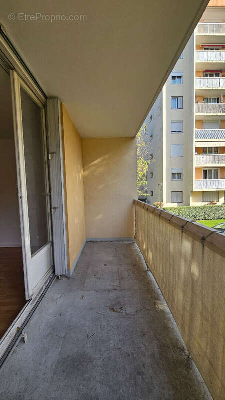 Appartement à CHILLY-MAZARIN