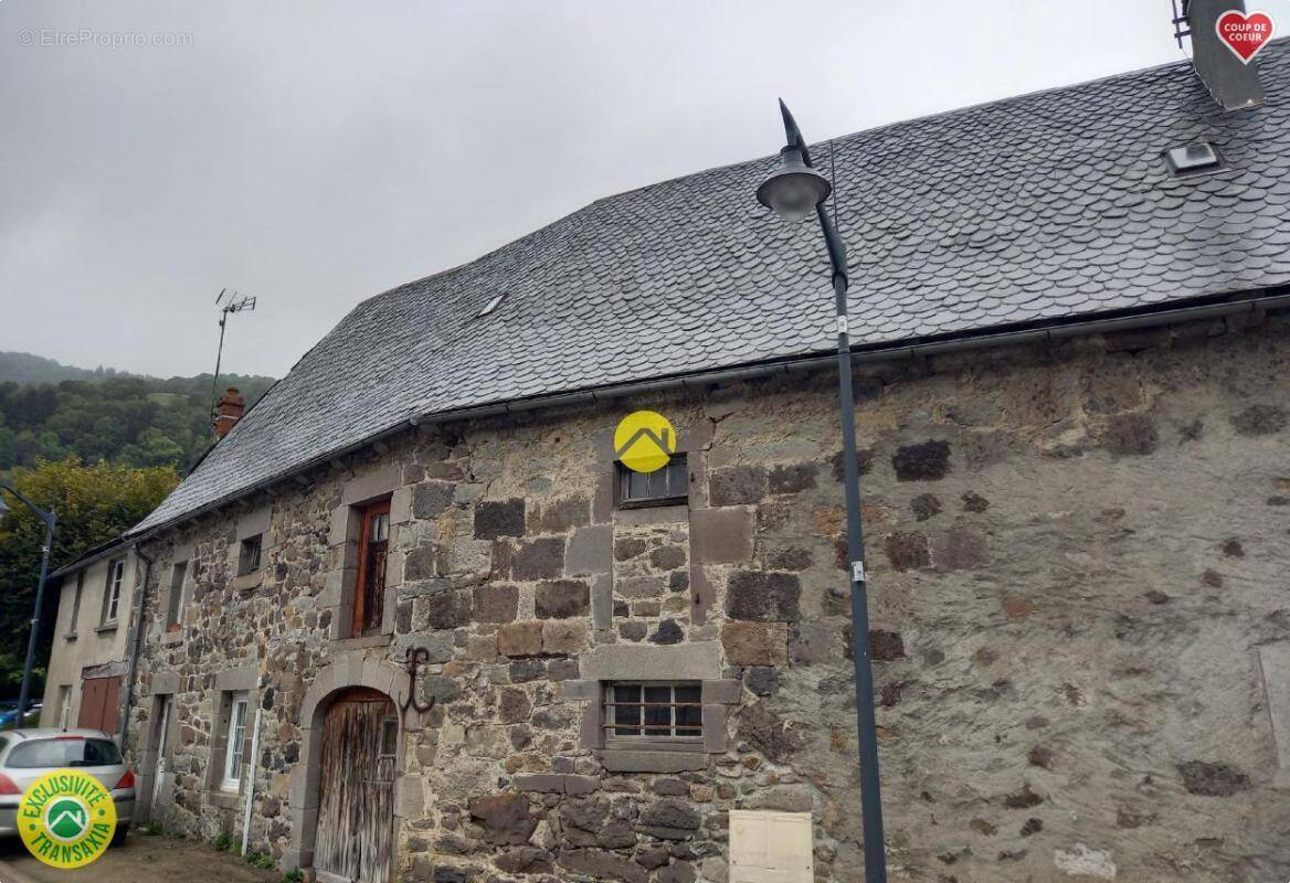 Ancien corps de ferme à Reprendre - photo 1