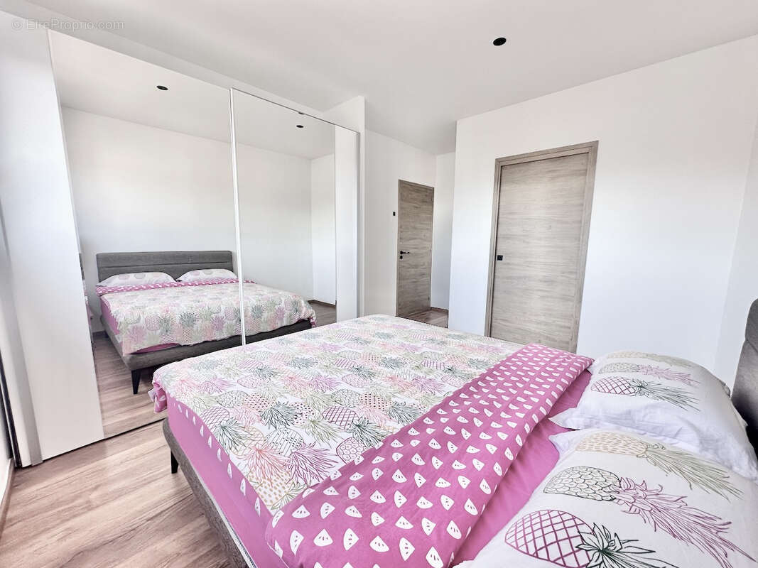 Maison à SALAISE-SUR-SANNE