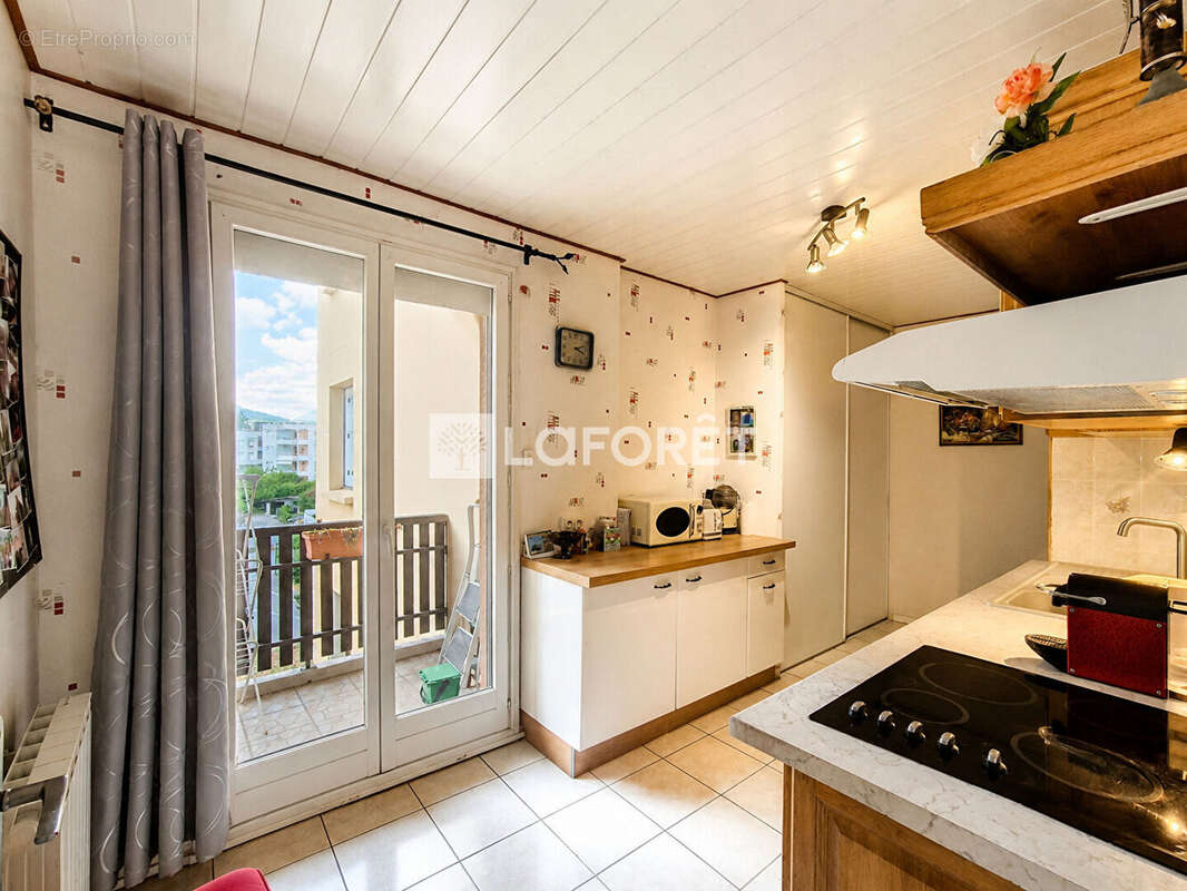 Appartement à BARBERAZ