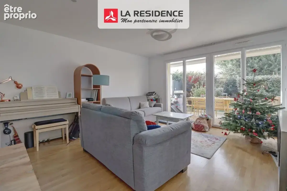 Appartement 4 pièces 83 m² à vendre à Poissy (78300) - photo 2