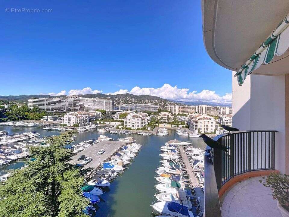 Appartement à MANDELIEU-LA-NAPOULE