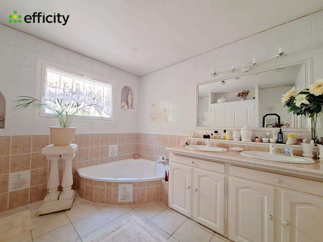 Maison à DIGNE-LES-BAINS